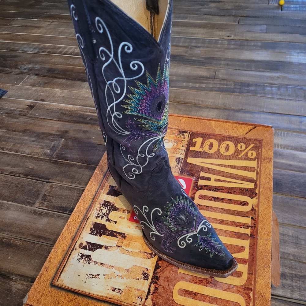Women's western boots